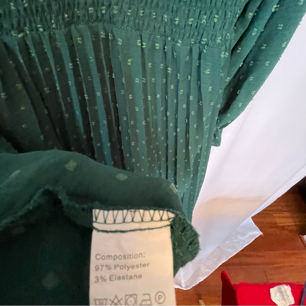 Pretty Garden Chic Pleated Tie Front dress - Picture 4 of 4